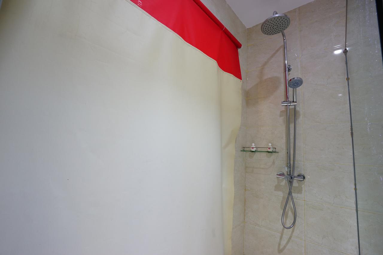 Zen Rooms Near Bcs Mall Penuin Batam Exterior photo