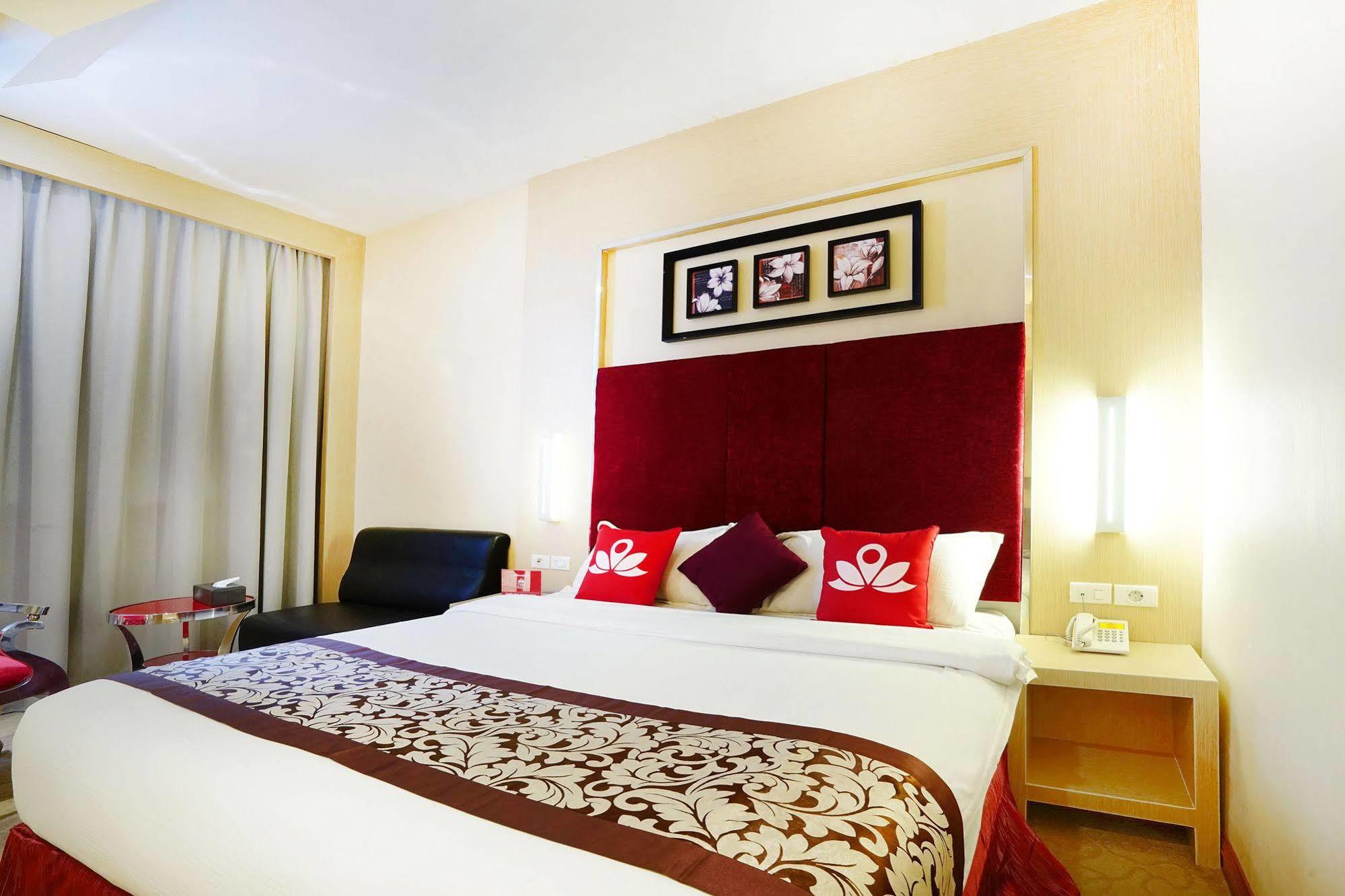 Zen Rooms Near Bcs Mall Penuin Batam Exterior photo